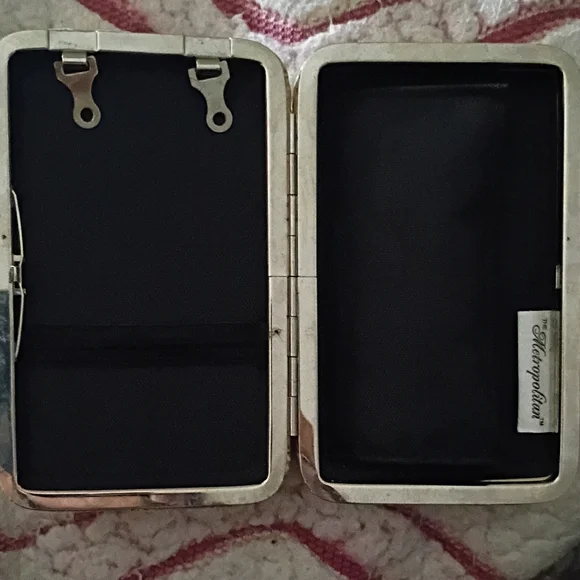 Textured Beige Rectangular Box - Picture 2 of 4